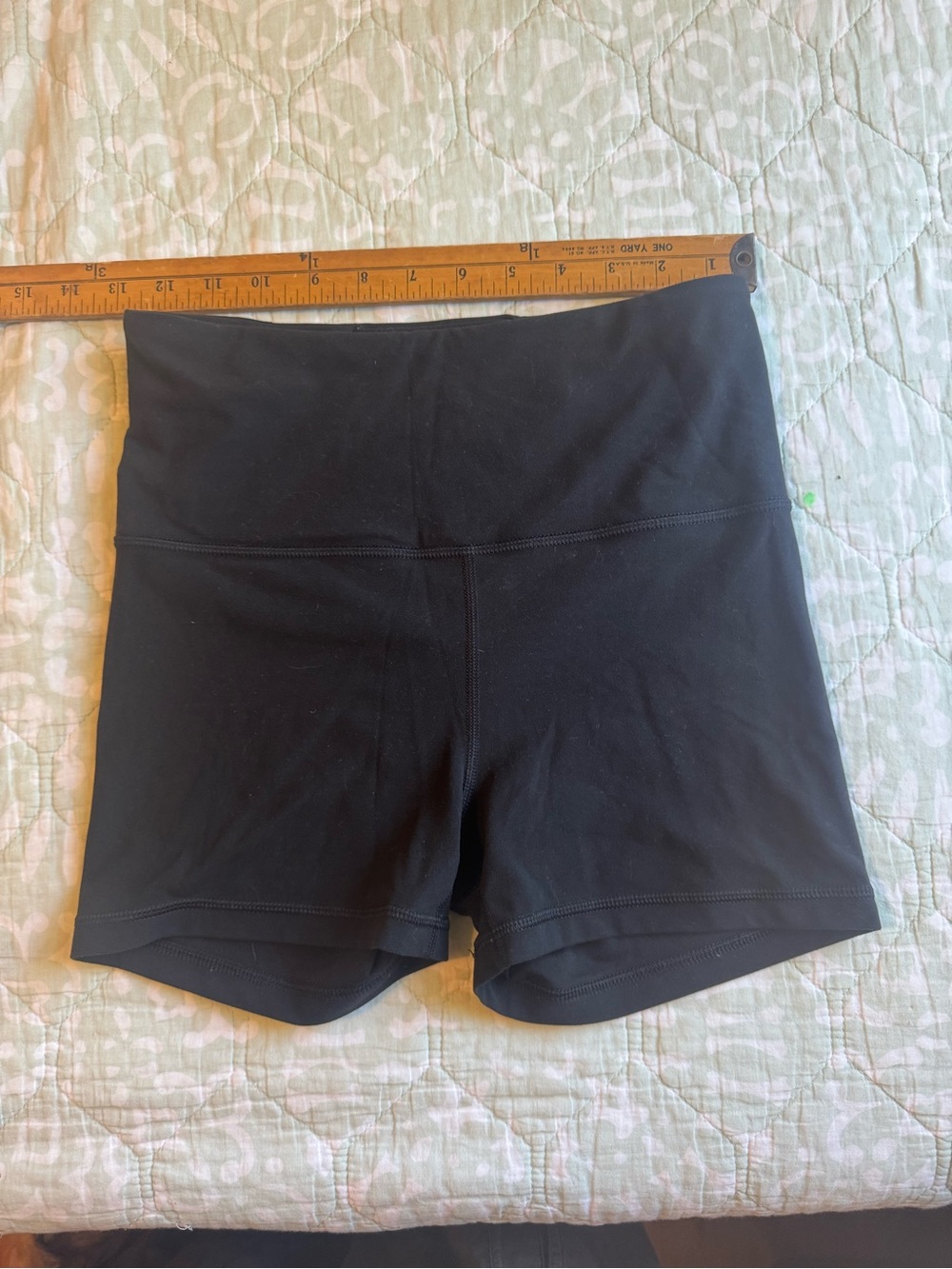 Athleta High Rise Elation 3” Shortie